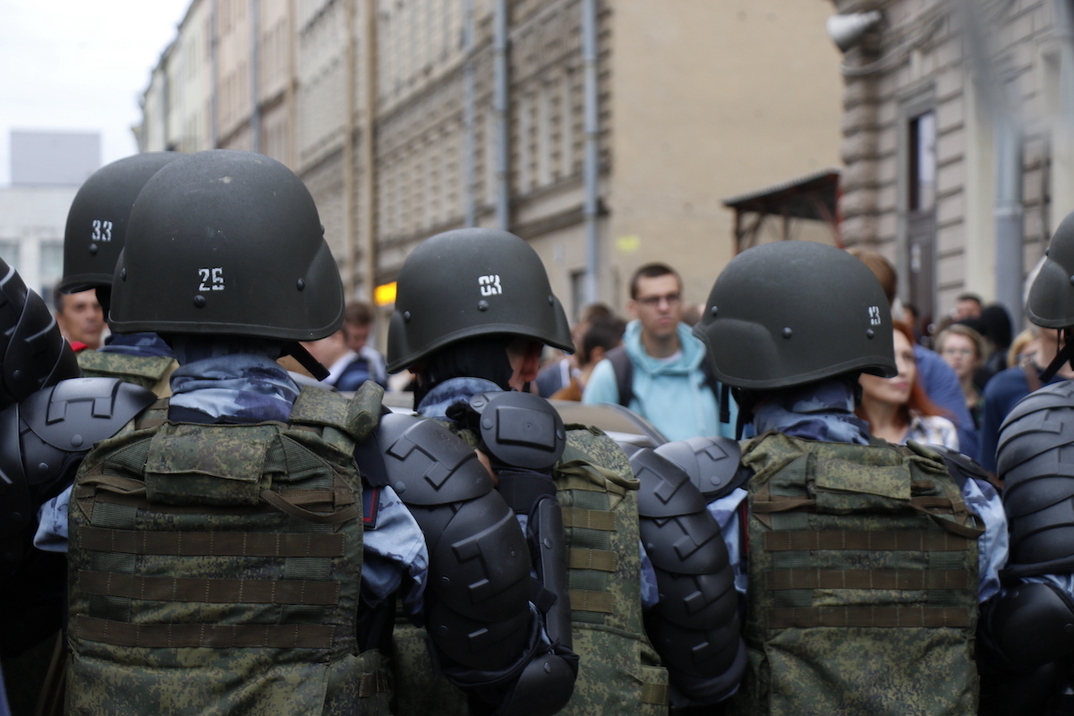 Петербургских студентов могут отчислять за участие в митингах