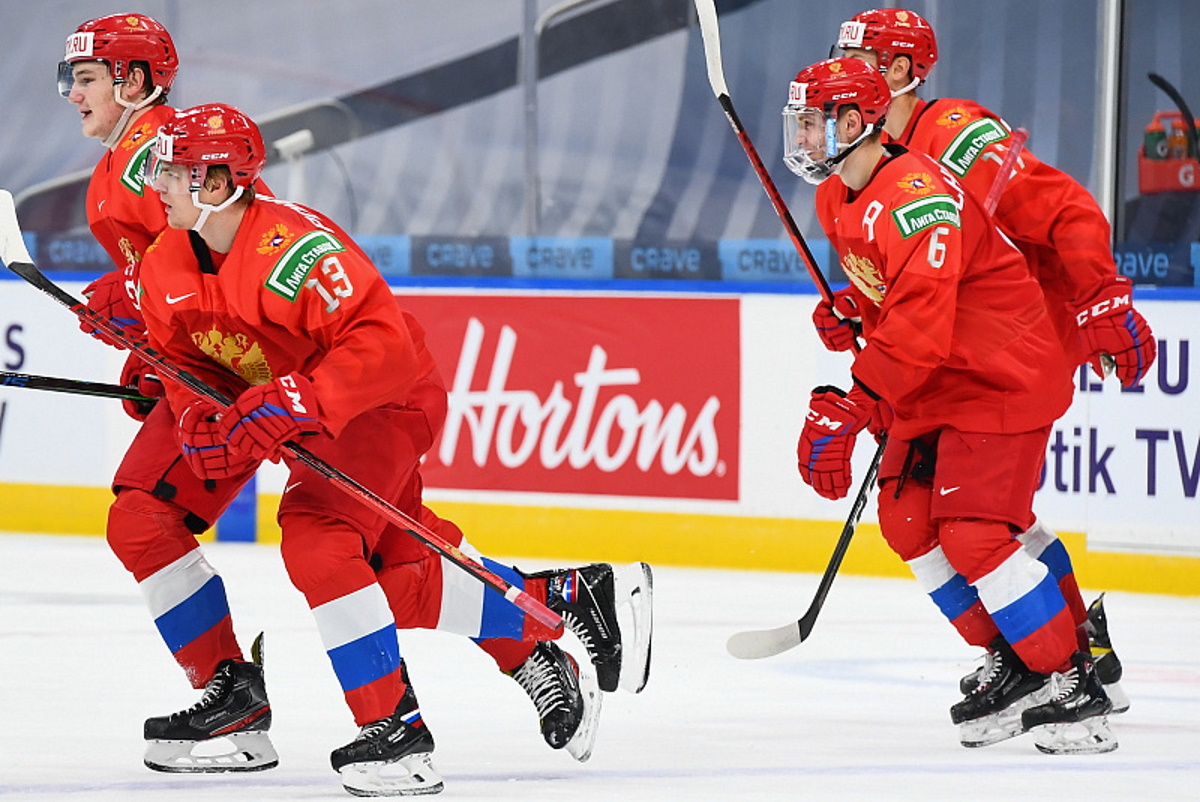 Сборная России по хоккею вышла в полуфинал МЧМ-2021