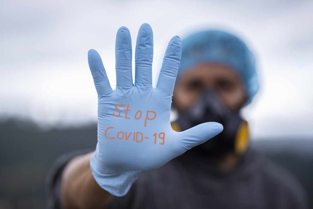 В Петербурге с 21 июня вводят новые жесткие ограничения из-за коронавируса