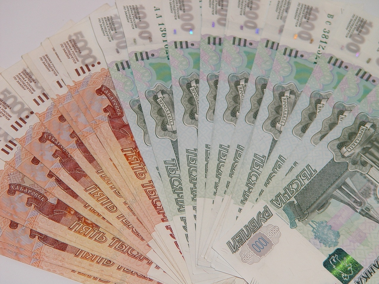 В 2020 году россияне сняли с депозитов рекордное количество денег
