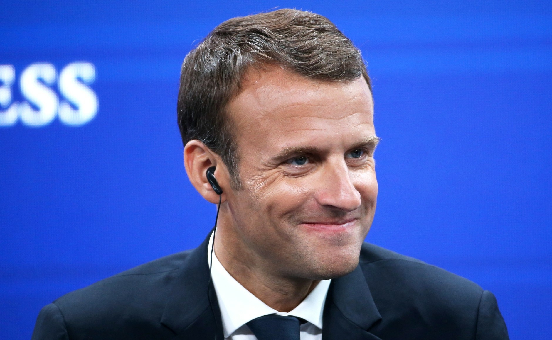 Макрон заявил о переходе Франции на «военную экономику»