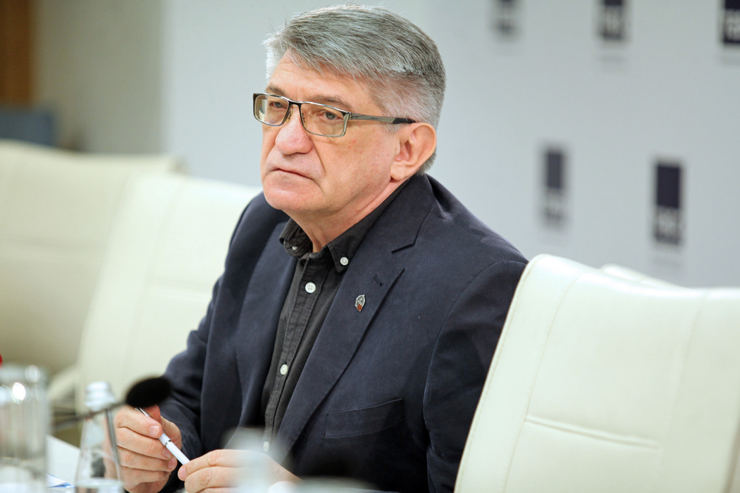 Александр Сокуров заявил о готовности поручиться за депутата Резника