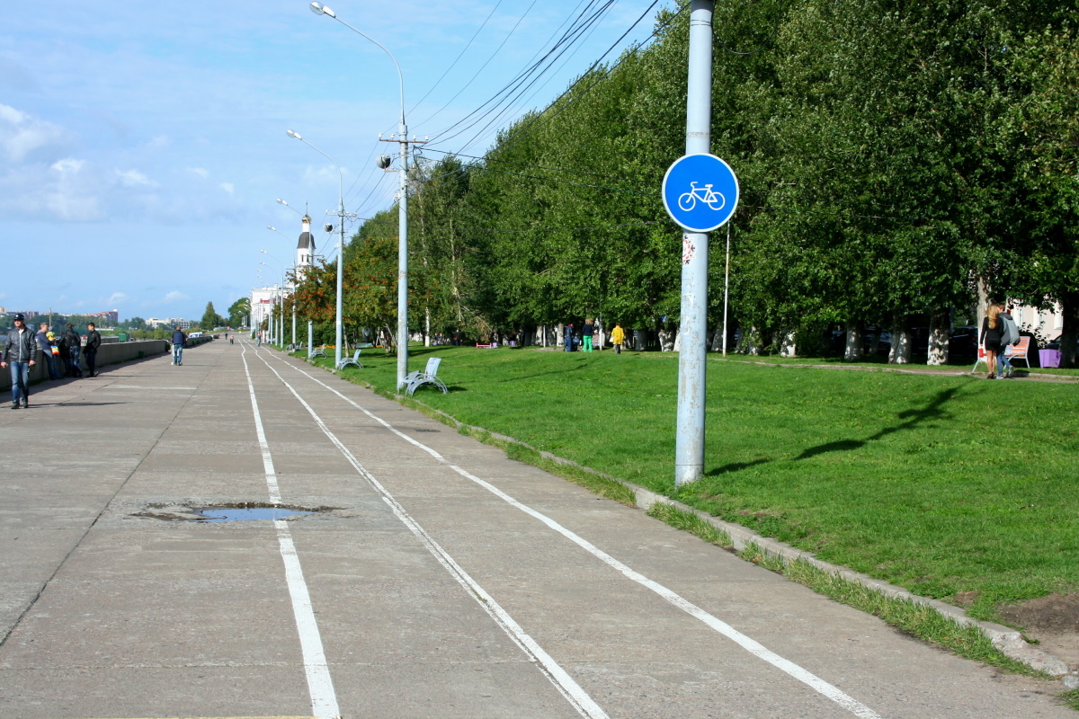 Петербургских застройщиков могут обязать прокладывать во дворах велодорожки