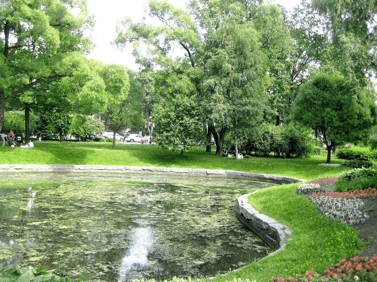 В Петербурге открывают некоторые парки после просушки
