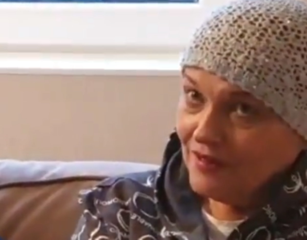 Больная раком звезда фильмов «Экипаж» и «Чародеи» показала себя на видео