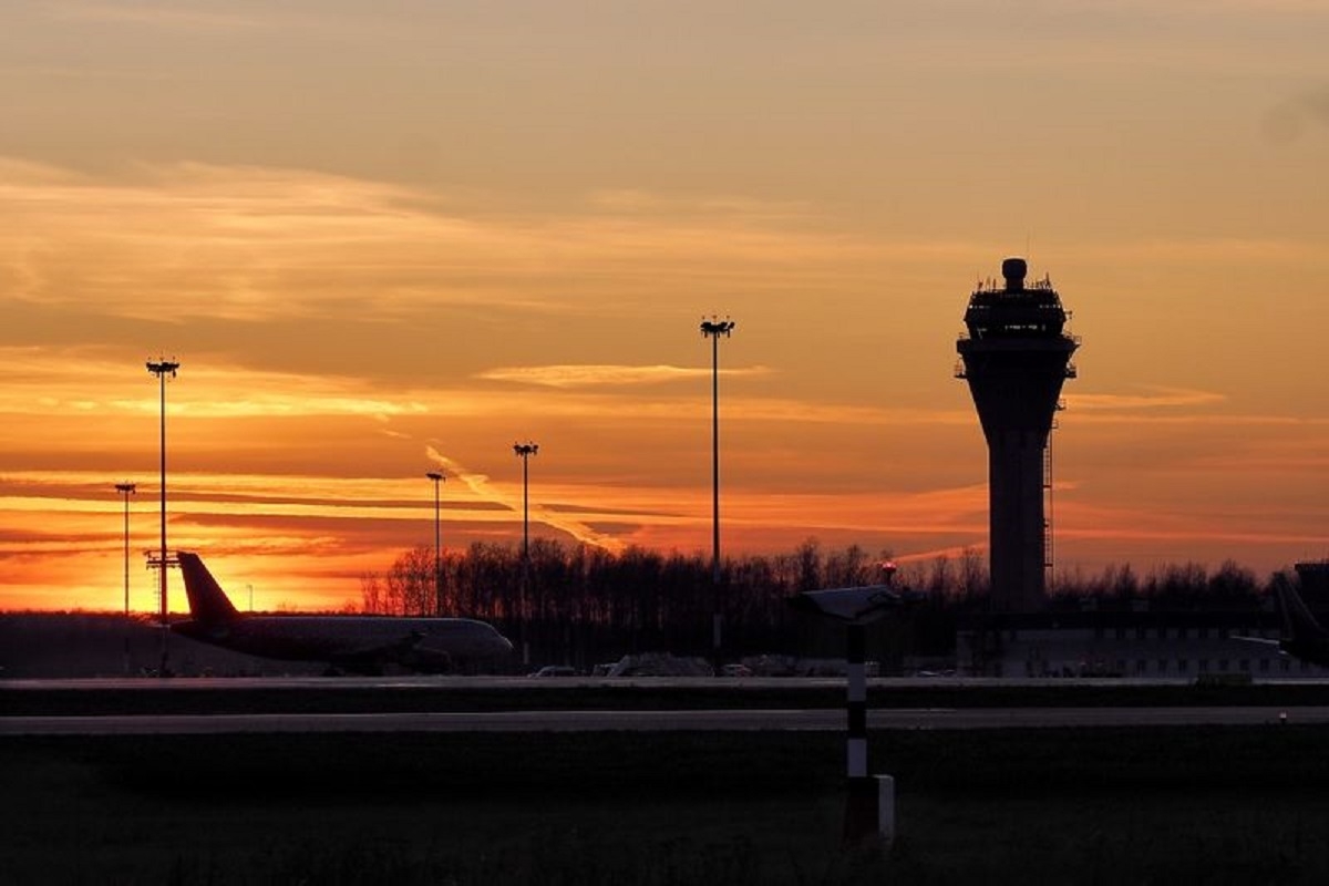 Авиакомпании заявили рекордное число рейсов в Санкт-Петербург