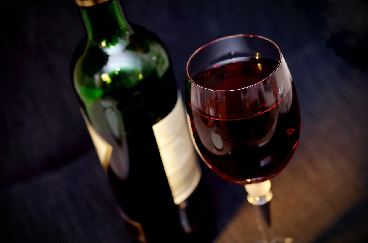 Цены на импортное вино снизятся во второй половине мая