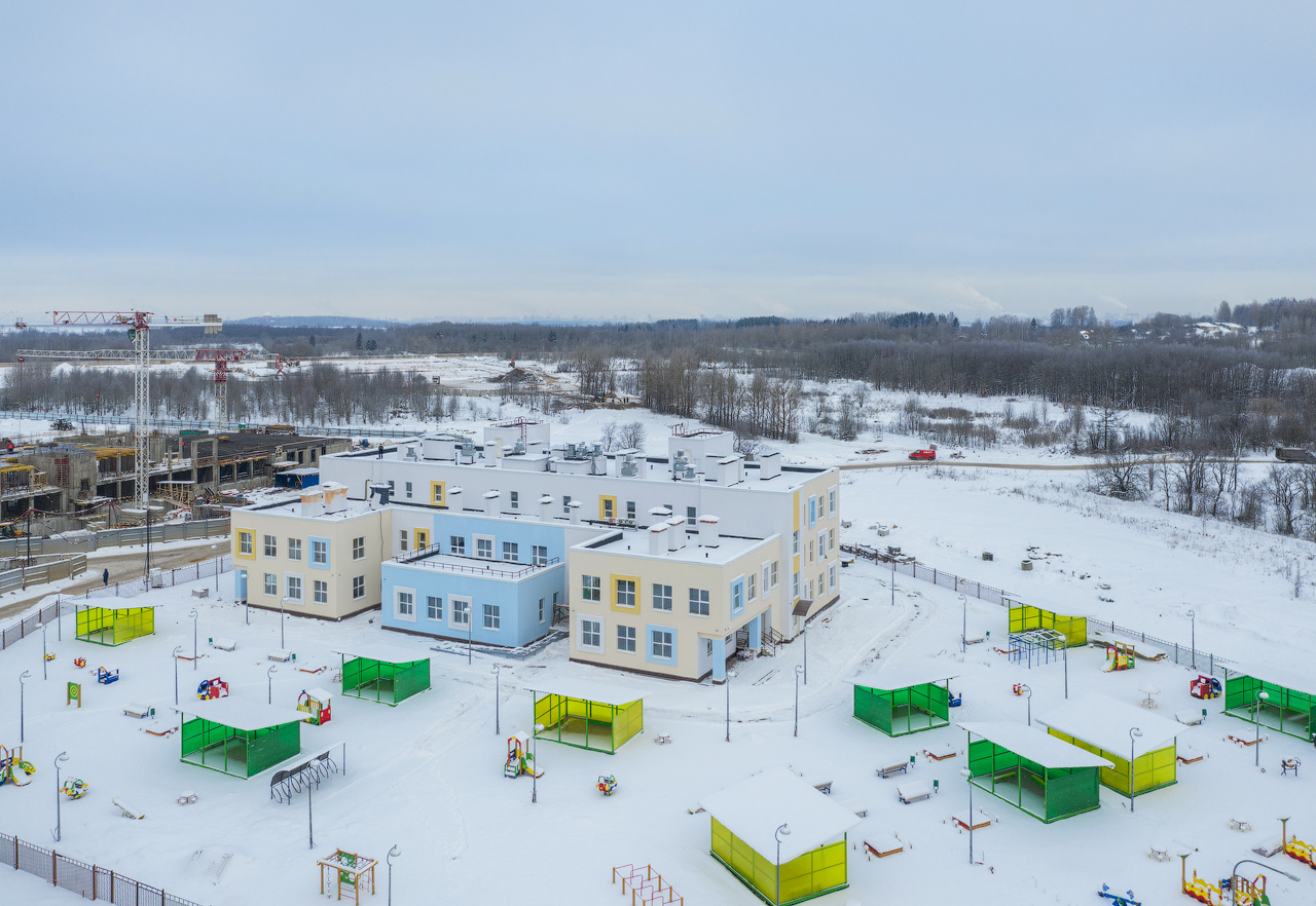 Дети квартала. Детский сад на Пулковском шоссе. Строящийся детский сад Пулковское шоссе. Новый детский сад Setl Group. Строящийся детский сад в зеленом квартале.