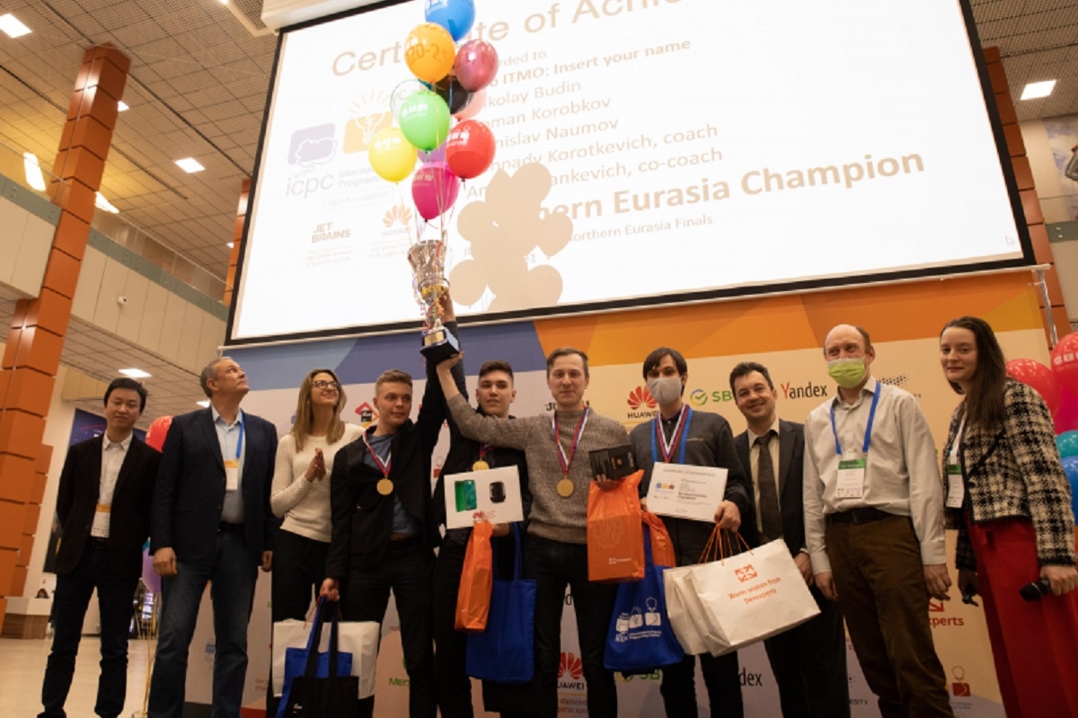 Студенты ИТМО вышли в финал чемпионата мира по программированию
