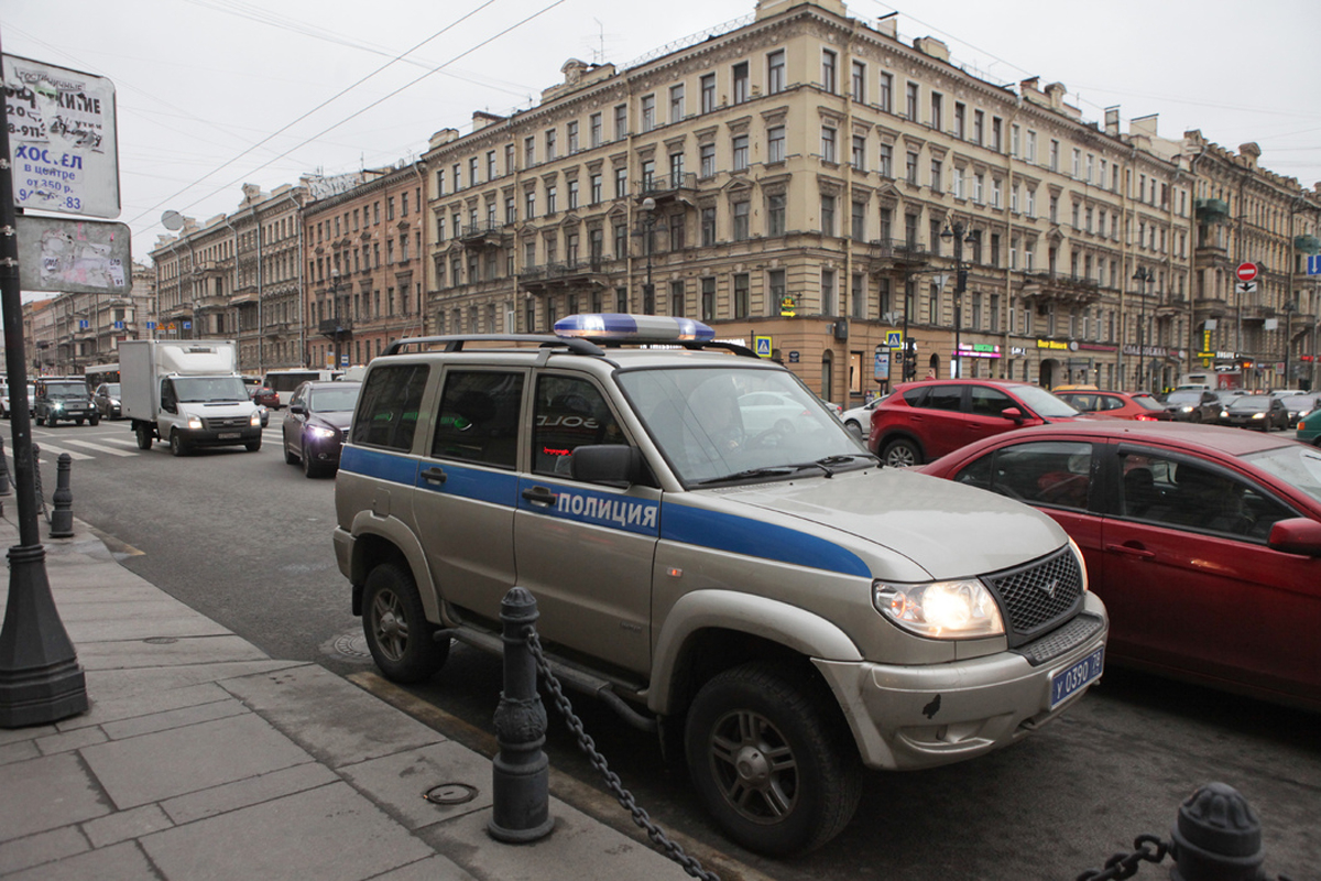 В Петербурге проводят 20 обысков на овощебазах по делам об «обнале»