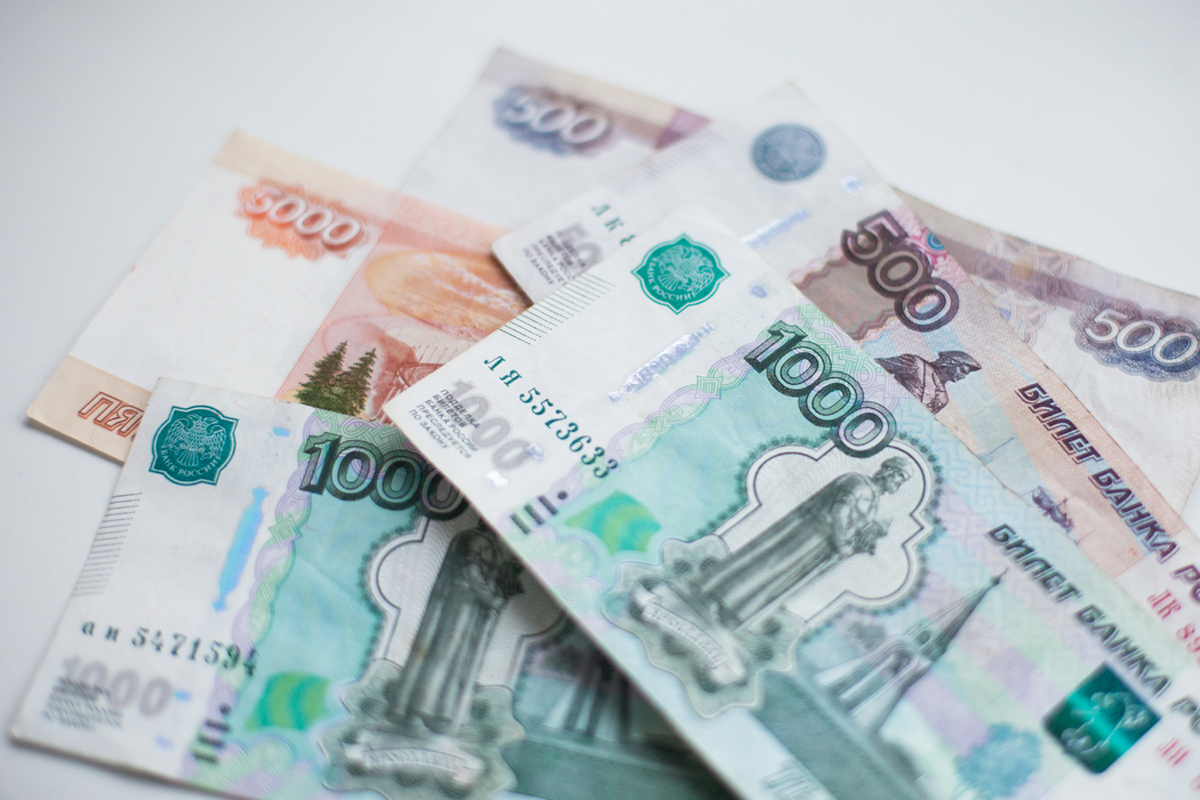 Экономист прогнозирует обвал рубля до 125 за доллар