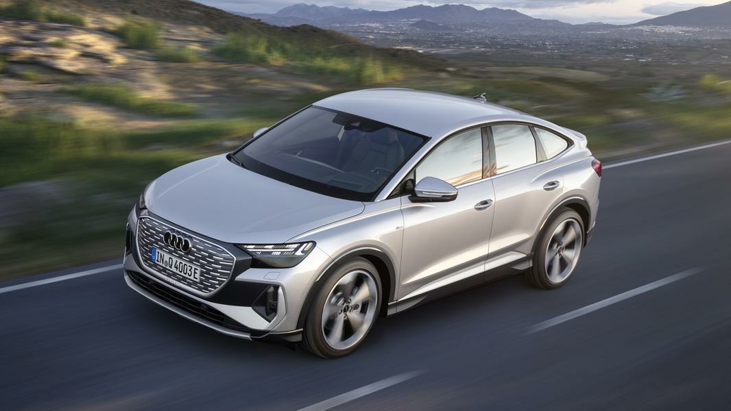Audi презентовали новые электрокары Q4 e-tron и Q4 Sportback e-tron