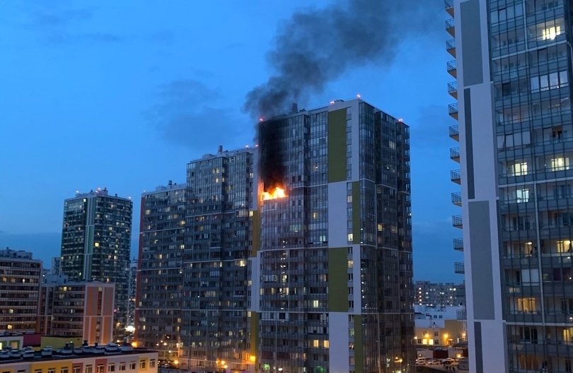 При пожаре в жилом доме в Кудрово спасли 18 человек