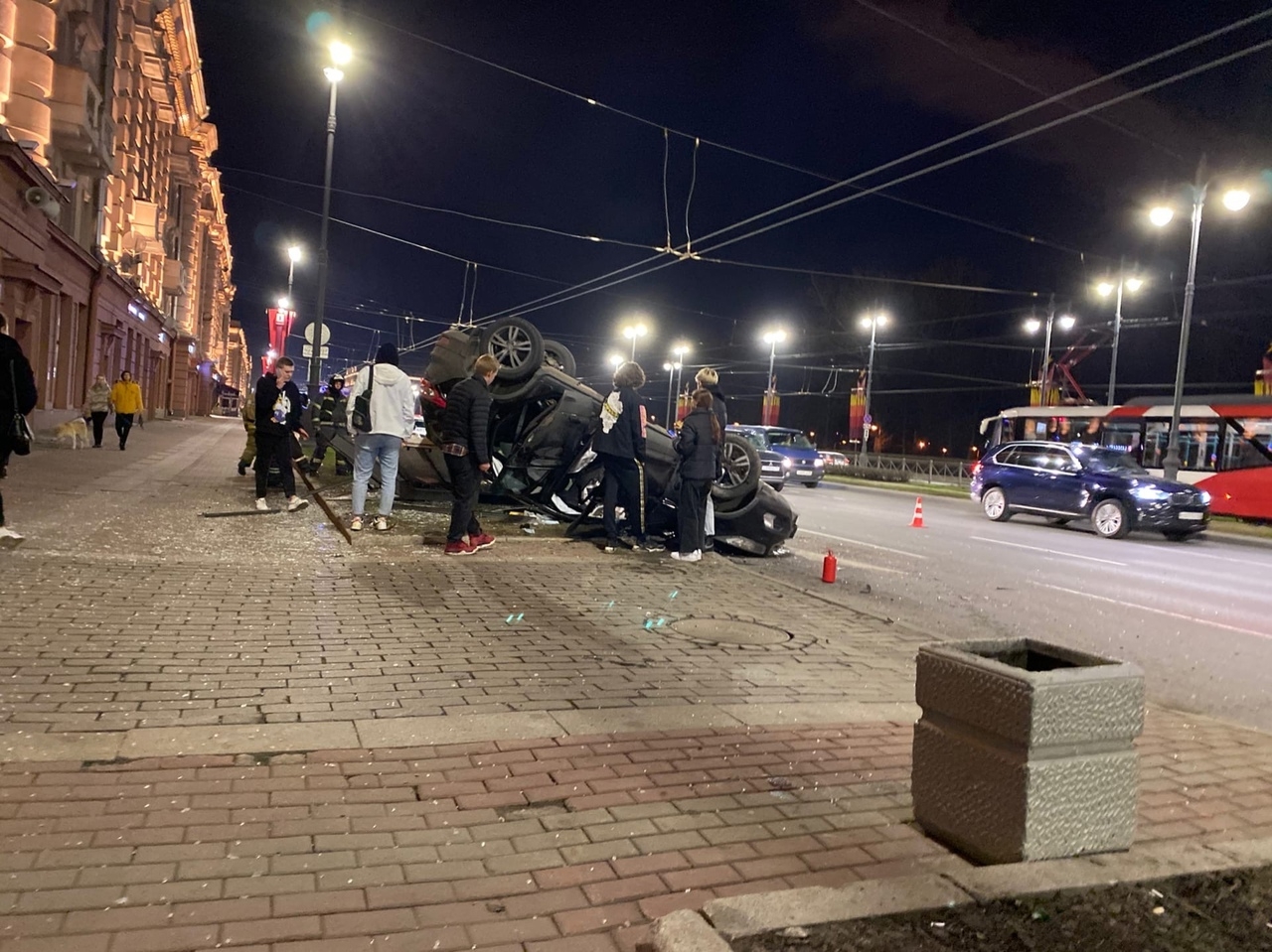 В ДТП на Московском проспекте перевернулась иномаркка
