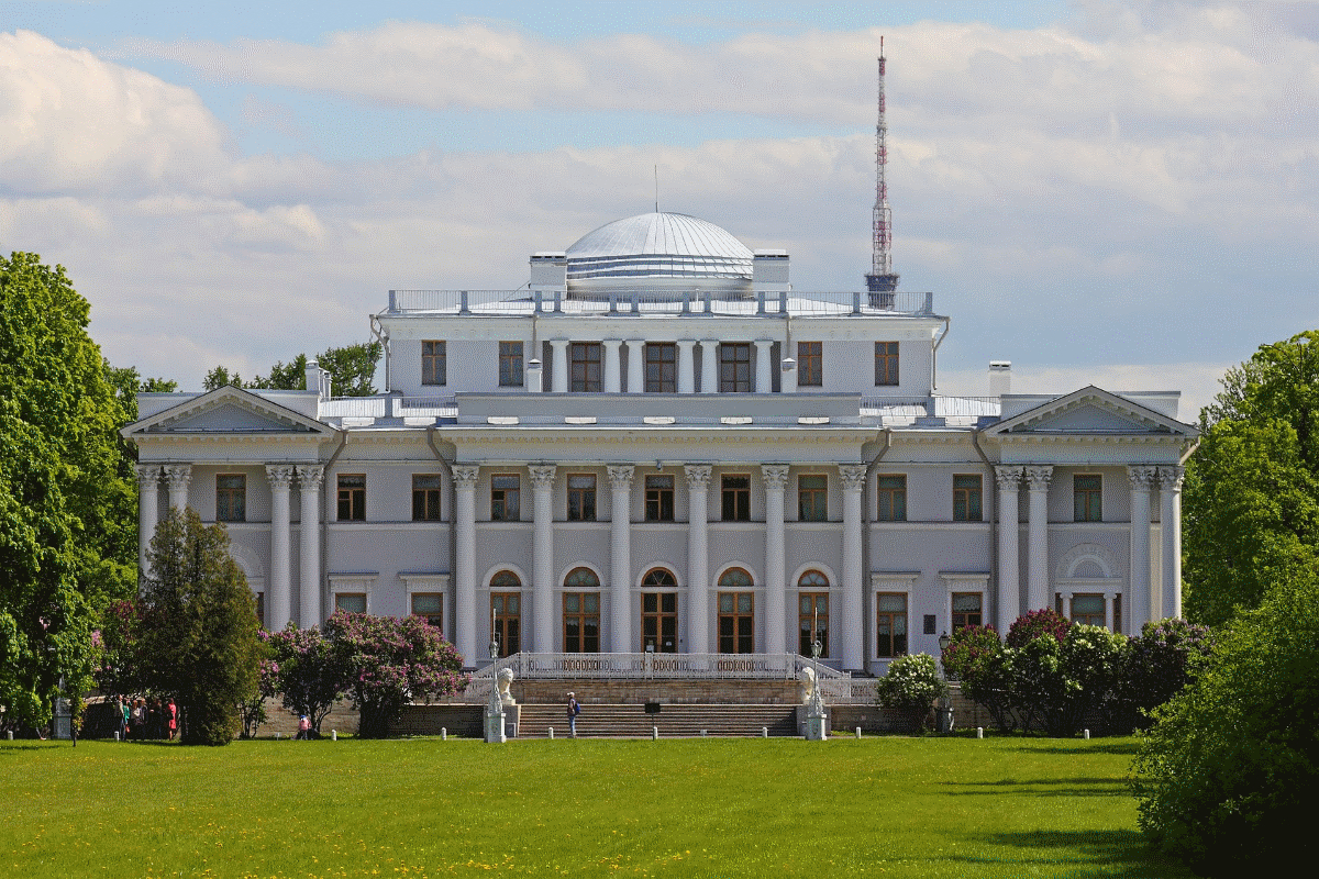 После пяти лет реставрации в Петербурге откроется Елагин дворец