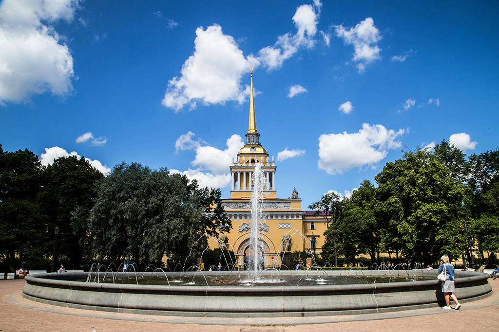 Петербург откроет сезон фонтанов 1 мая