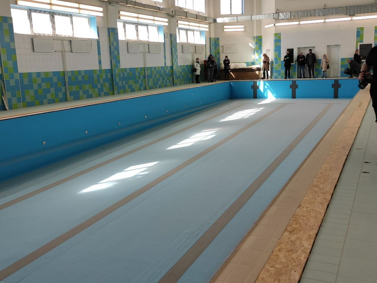 Бассейн образовательного центра в Кировском районе будет открыт для всех желающих