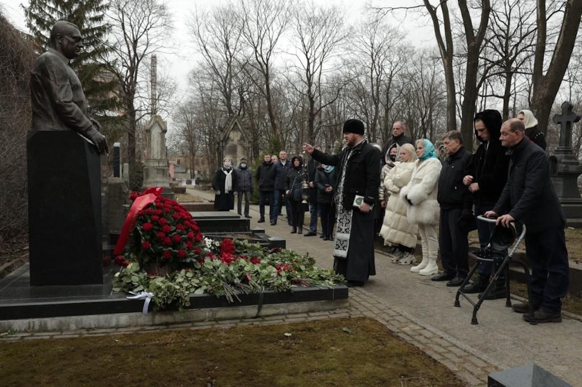 В Петербурге отслужили панихиду в память о бывшем главе ЗакСа Вадиме Тюльпанове