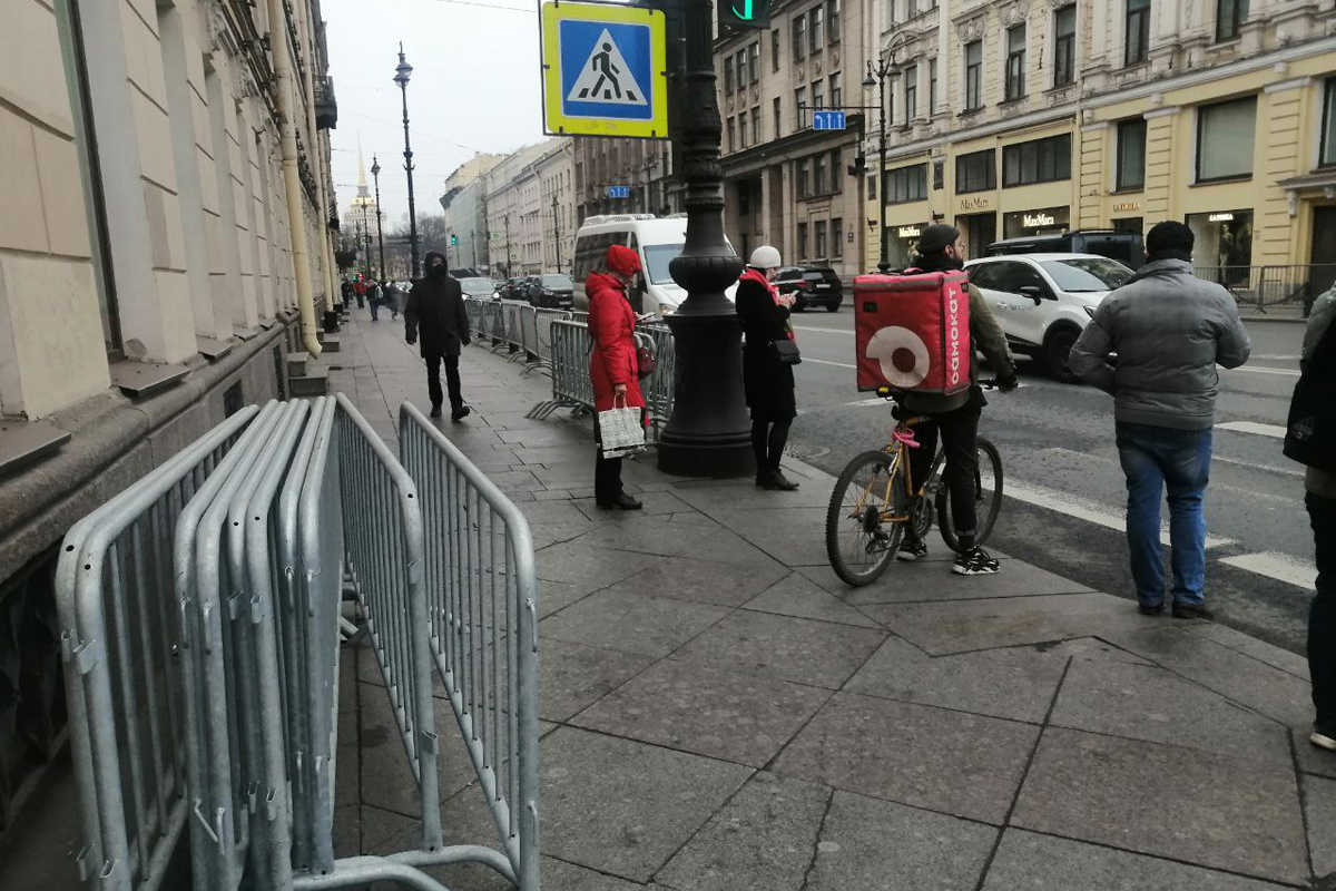 На Невском проспекте готовятся ограничить движение во время акции протеста
