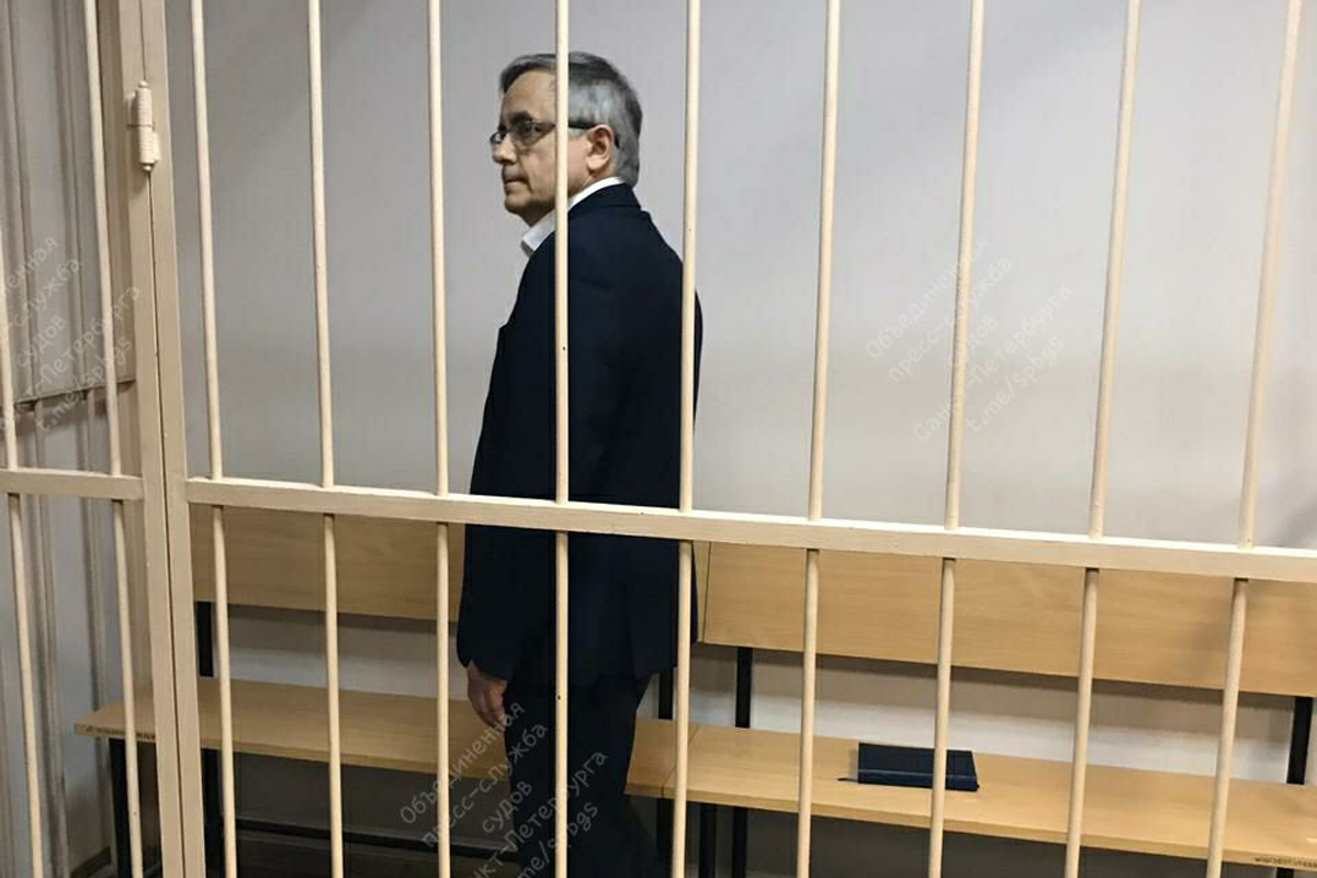Обвиняемому в убийстве жены нефрологу Земченкову продлили срок ареста