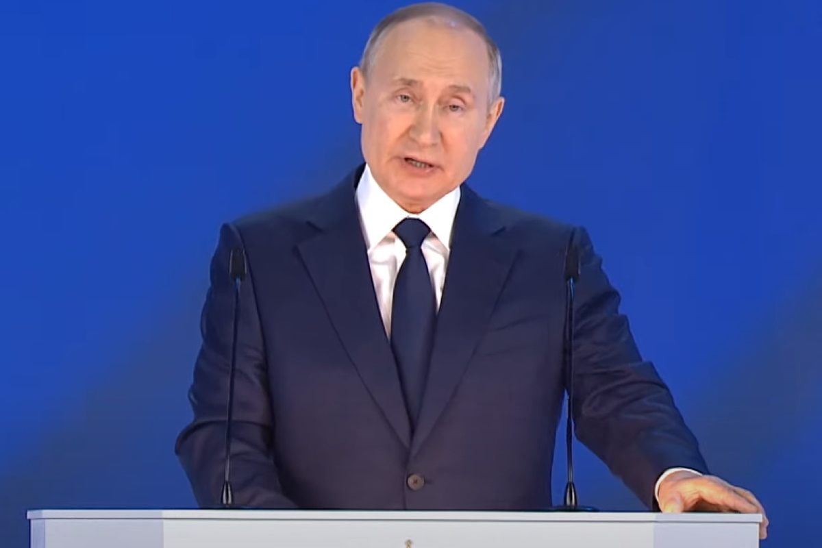 Путин продлил кешбэк за поездки по России до конца года