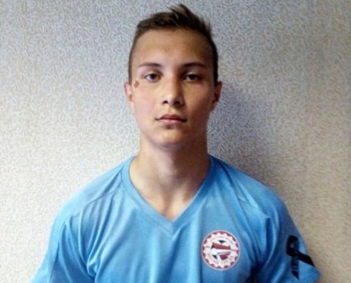 18-летний футболист умер во время матча в Орехово-Зуево