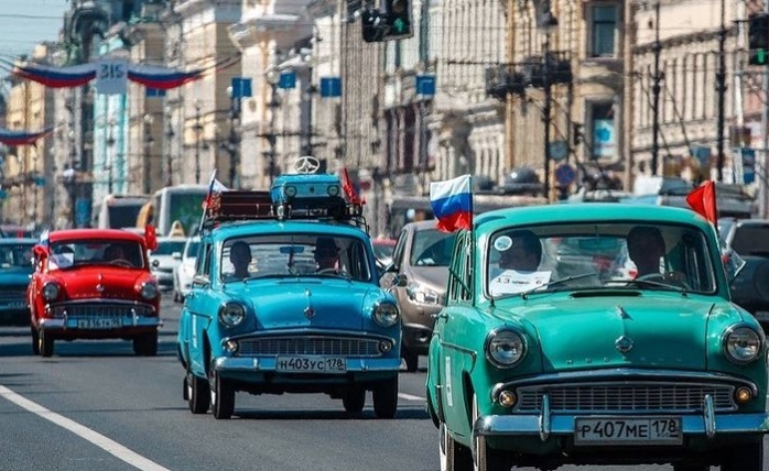 Петербуржцев ожидает парад ретро-машин в конце мая