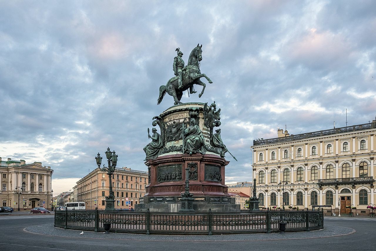 Памятник «Николаю I» на Исаакиевской площади отреставрируют за 40 млн рублей
