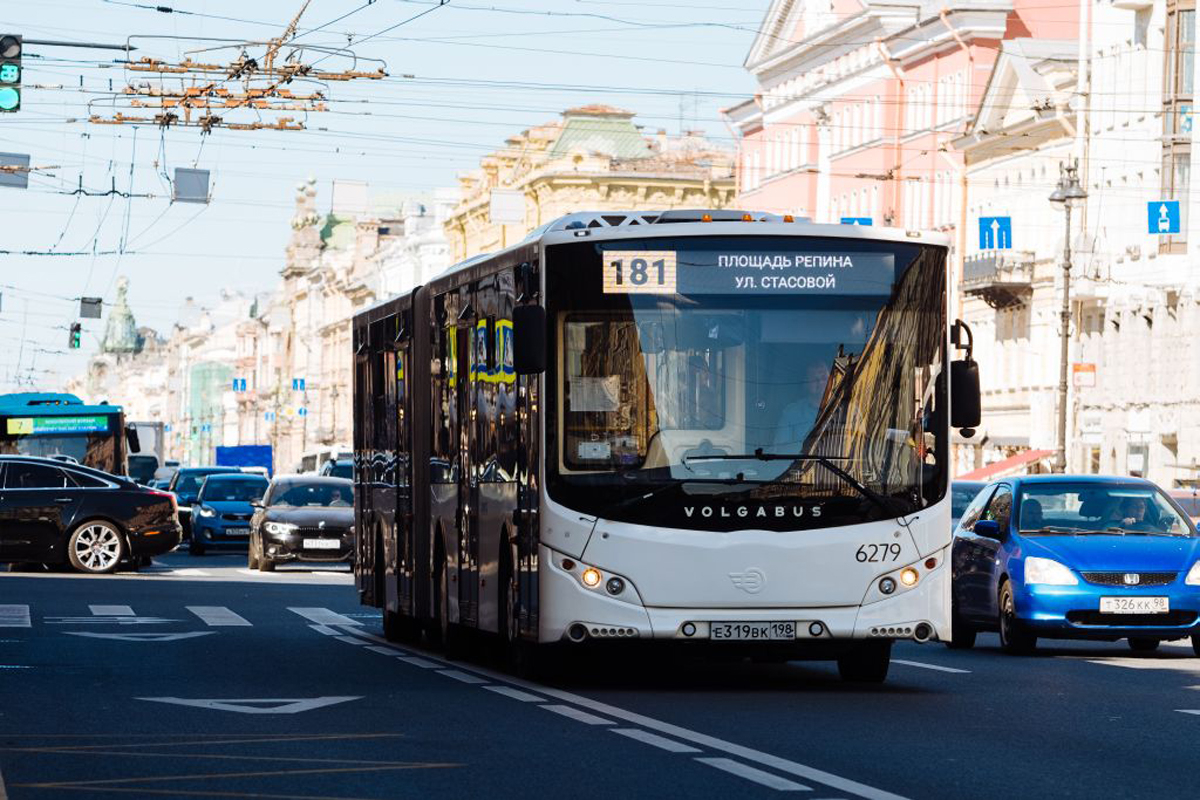 В Петербурге увеличат число автобусов на нескольких маршрутах с 9 апреля