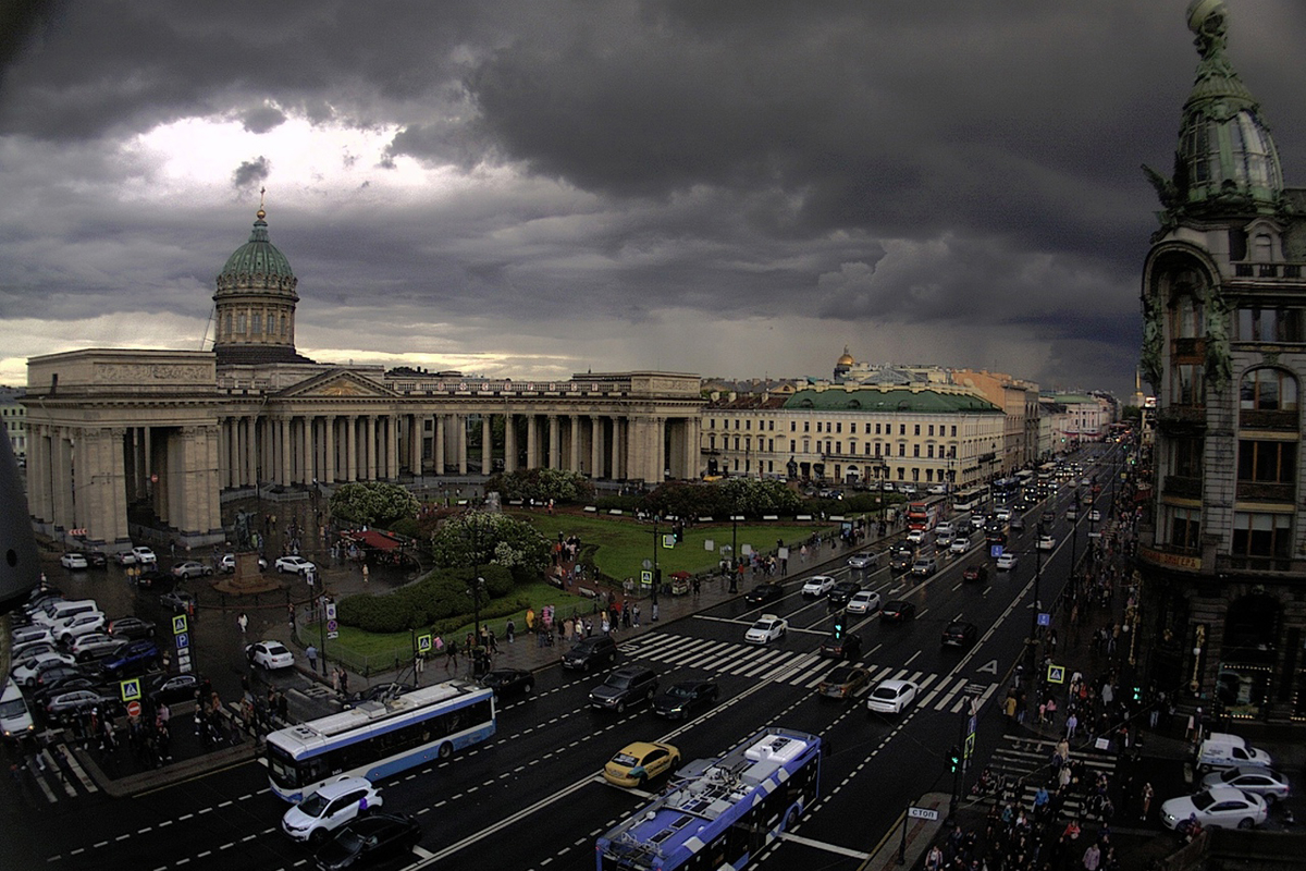 В пятницу Петербург ожидает облачная с прояснениями погода