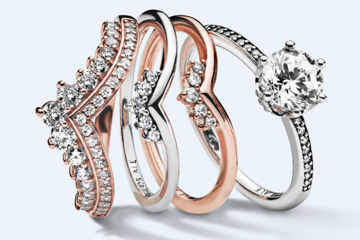 Pandora заменит в украшениях натуральные алмазы на искусственные