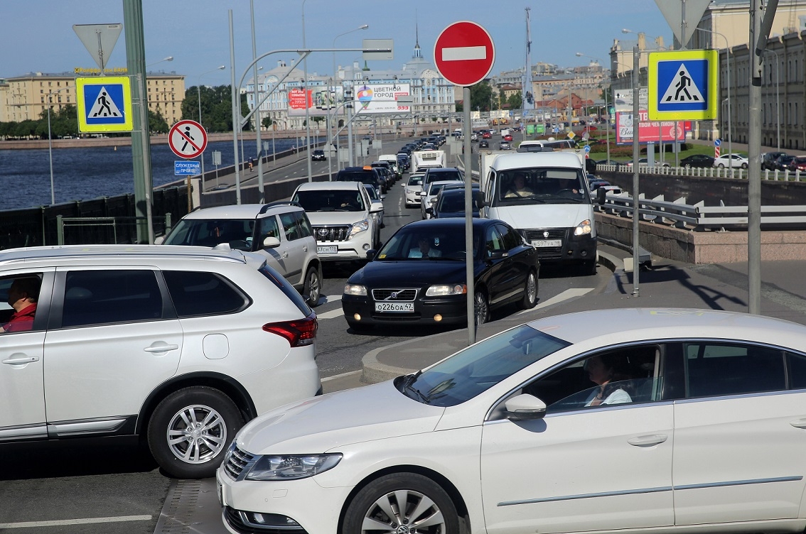 Россиянам объяснили, почему подержанные автомобили дорожают быстрее новых