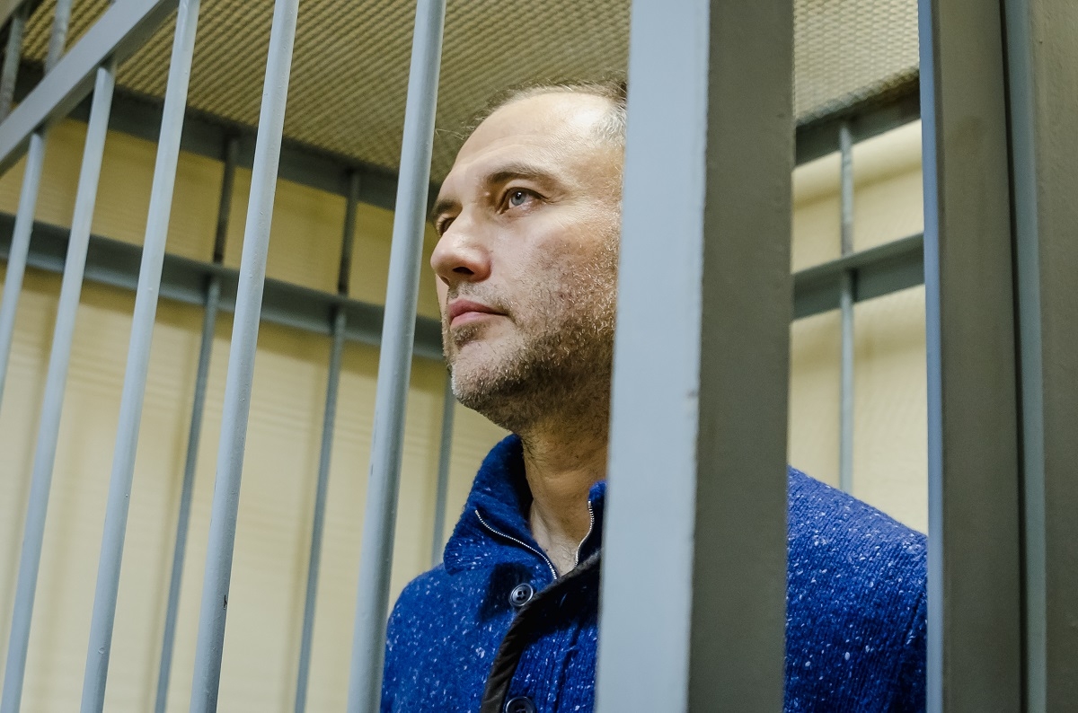 Обвинение просит 16 лет колонии для бывшего вице-губернатора Петербурга Оганесяна