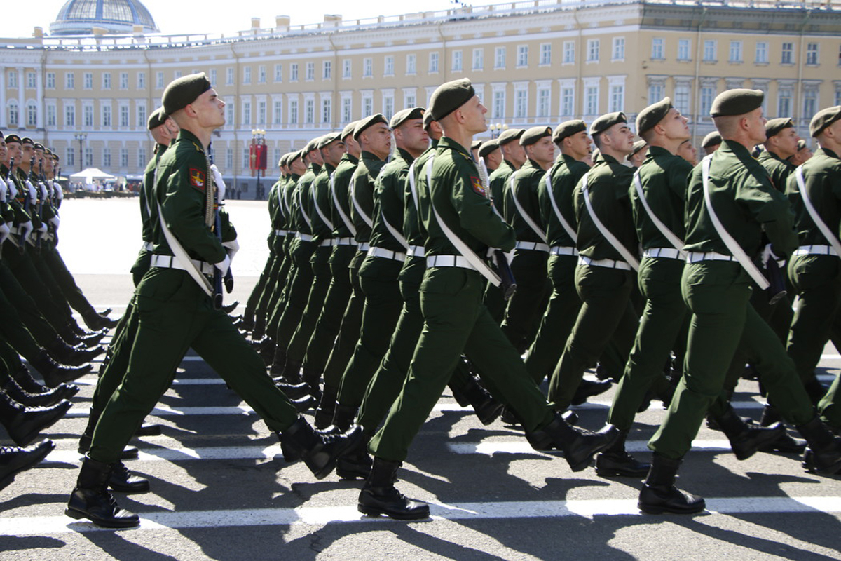 Парад Победы в Петербурге обошелся без происшествий