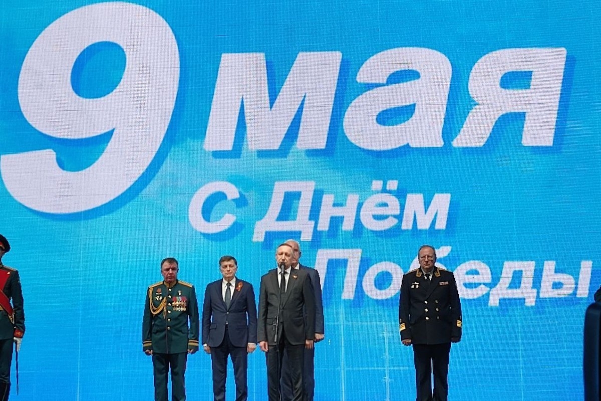 Беглов поздравил петербургских ветеранов с Днем Победы