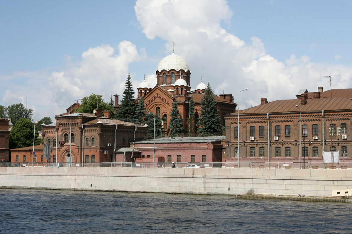 В колониях и СИЗО Петербурга осталось 40% непривитых заключенных