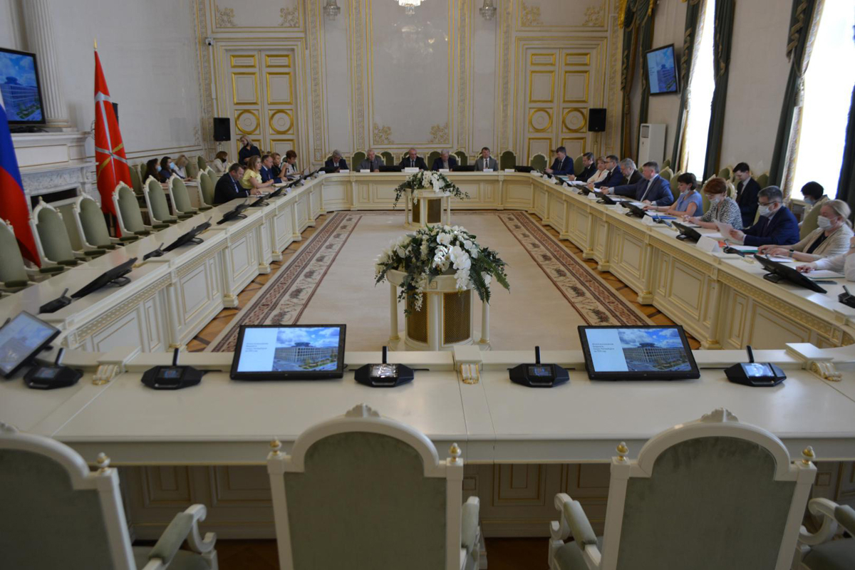 В бюджете Петербурга за прошлый год нашли нарушения на 1,2 млрд рублей