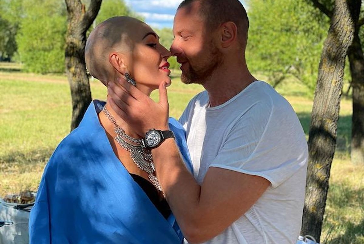 Жена футболиста Малафеева осталась без волос
