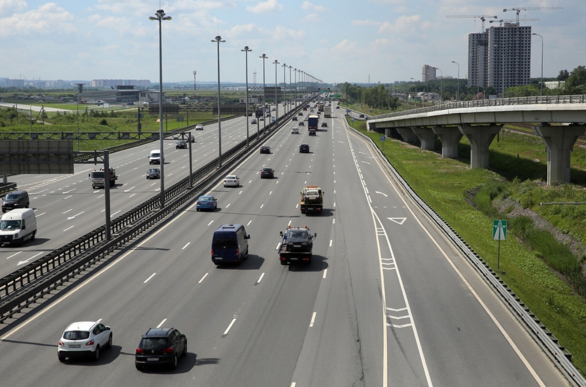 Один из съездов на развязке КАД с Московским шоссе перекроют для движения