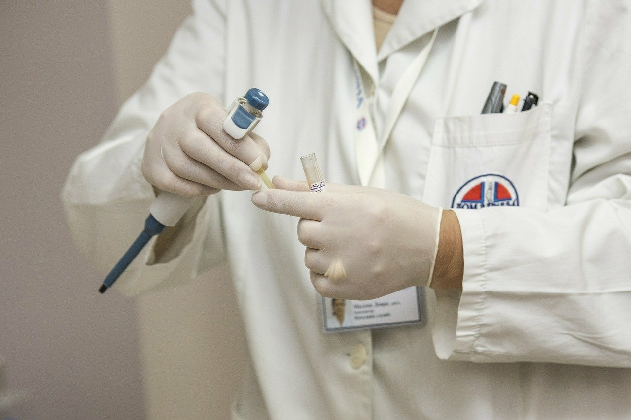 Из-за пандемии COVID-19 в Петербурге резко вырос спрос на врачей
