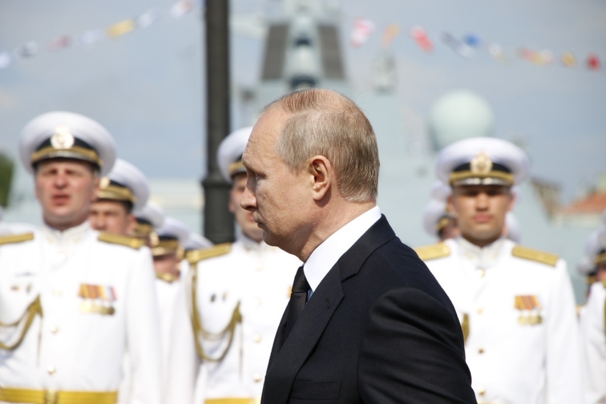Путин прибудет в Петербург на Военно-морской парад
