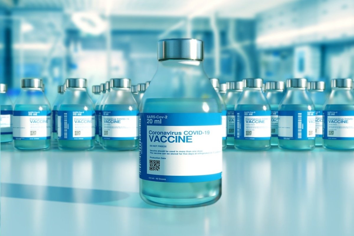 Врач Мордвинцева заявила, что ни одна вакцина не дает 100%-ную защиту от коронавируса COVID-19