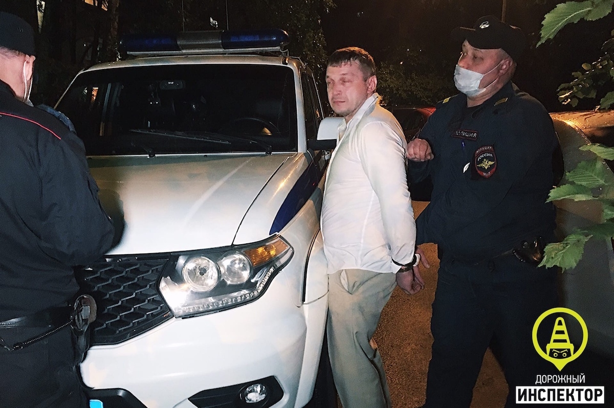 В Выборгском районе Петербурга задержали нетрезвого водителя с наркотиками
