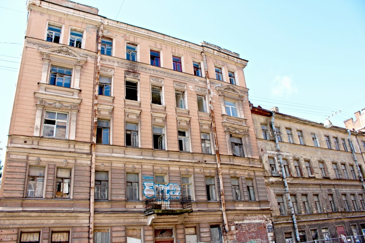 Аварийные здания на Тележной купили за 274 млн рублей