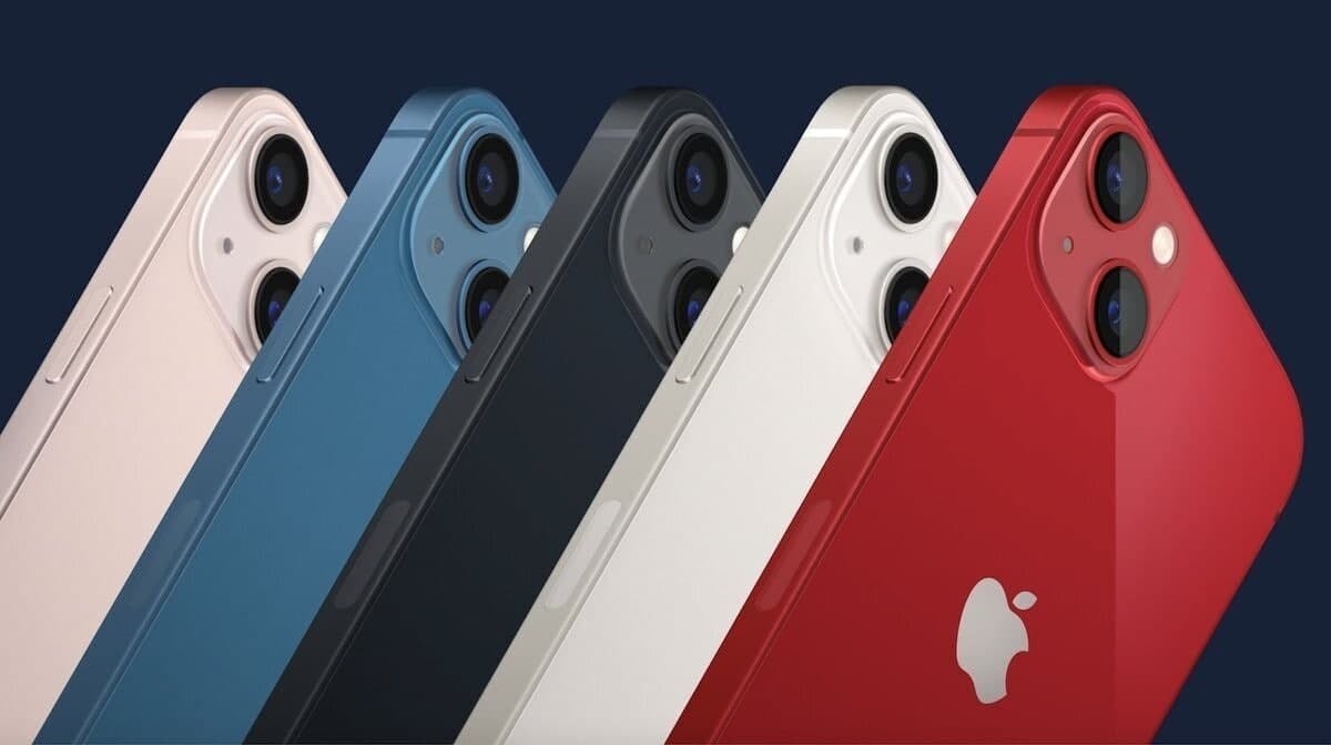 Apple представила новые iPhone 13-го поколения