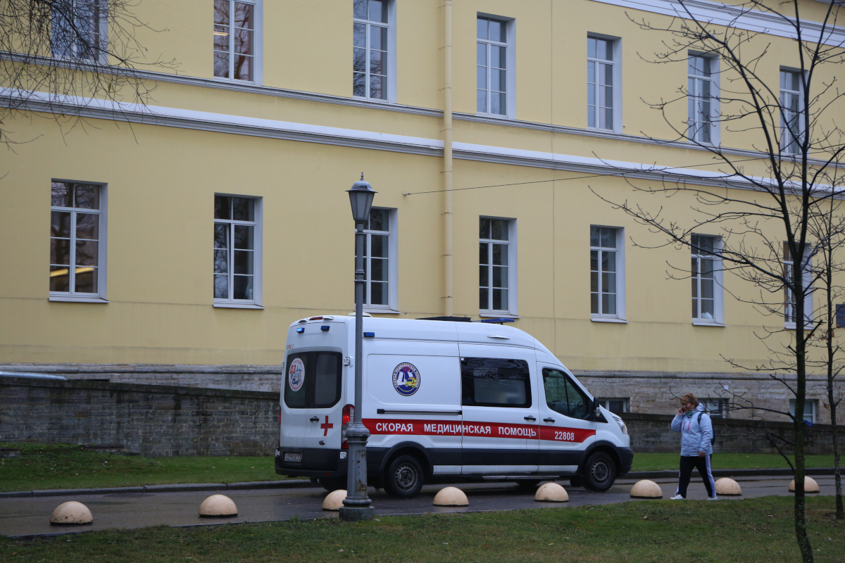 Поджигателя двери администрации Московского района отправили в психбольницу