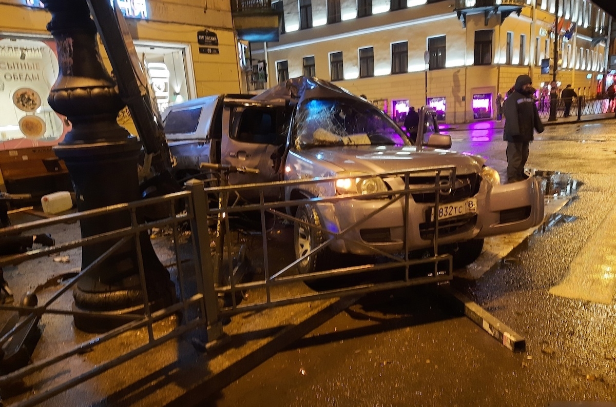 В центре питера произошло. ДТП на Лиговском проспекте. ДТП на Лиговской проспекте СПБ. ДТП на Лиговском проспекте сегодня