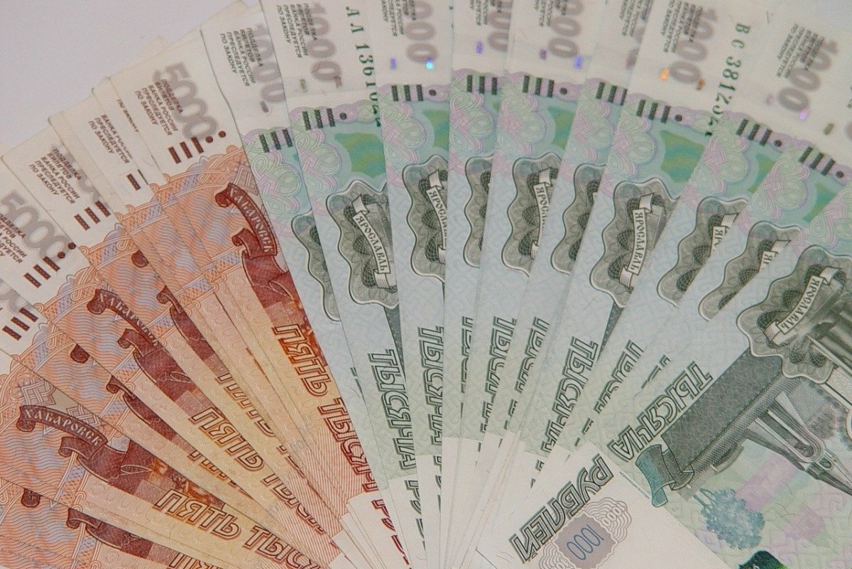 Россияне набрали кредитов на 6,9 трлн рублей