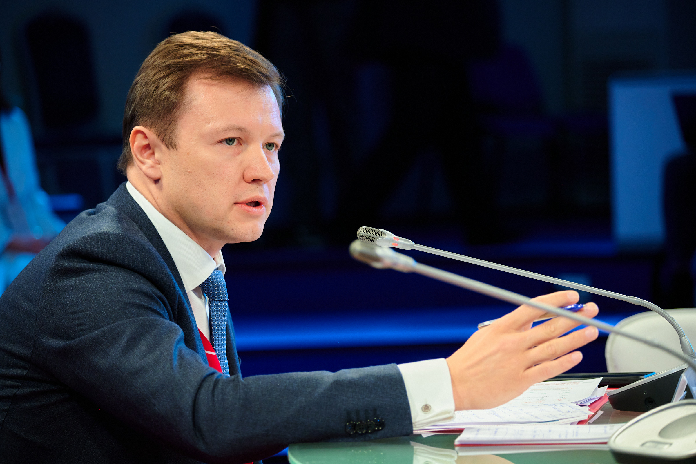 Заммэра Владимир Ефимов: Москва реализовала посредством онлайн-торгов 6,5 тысяч машино-мест в 2021 году