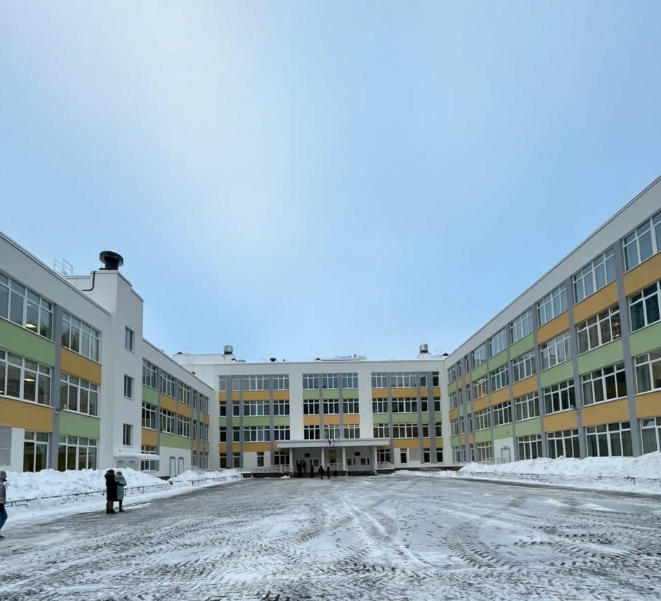 Губернатор Ленобласти открыл новую школу в Кудрово